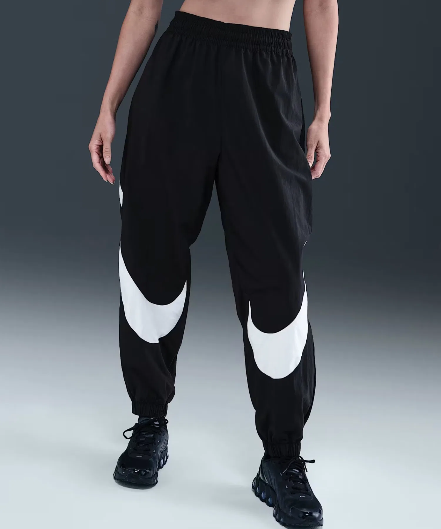 Женские трек-штаны NIKE TRACK PANT HV2358-010/HV2358-547 — фото 2