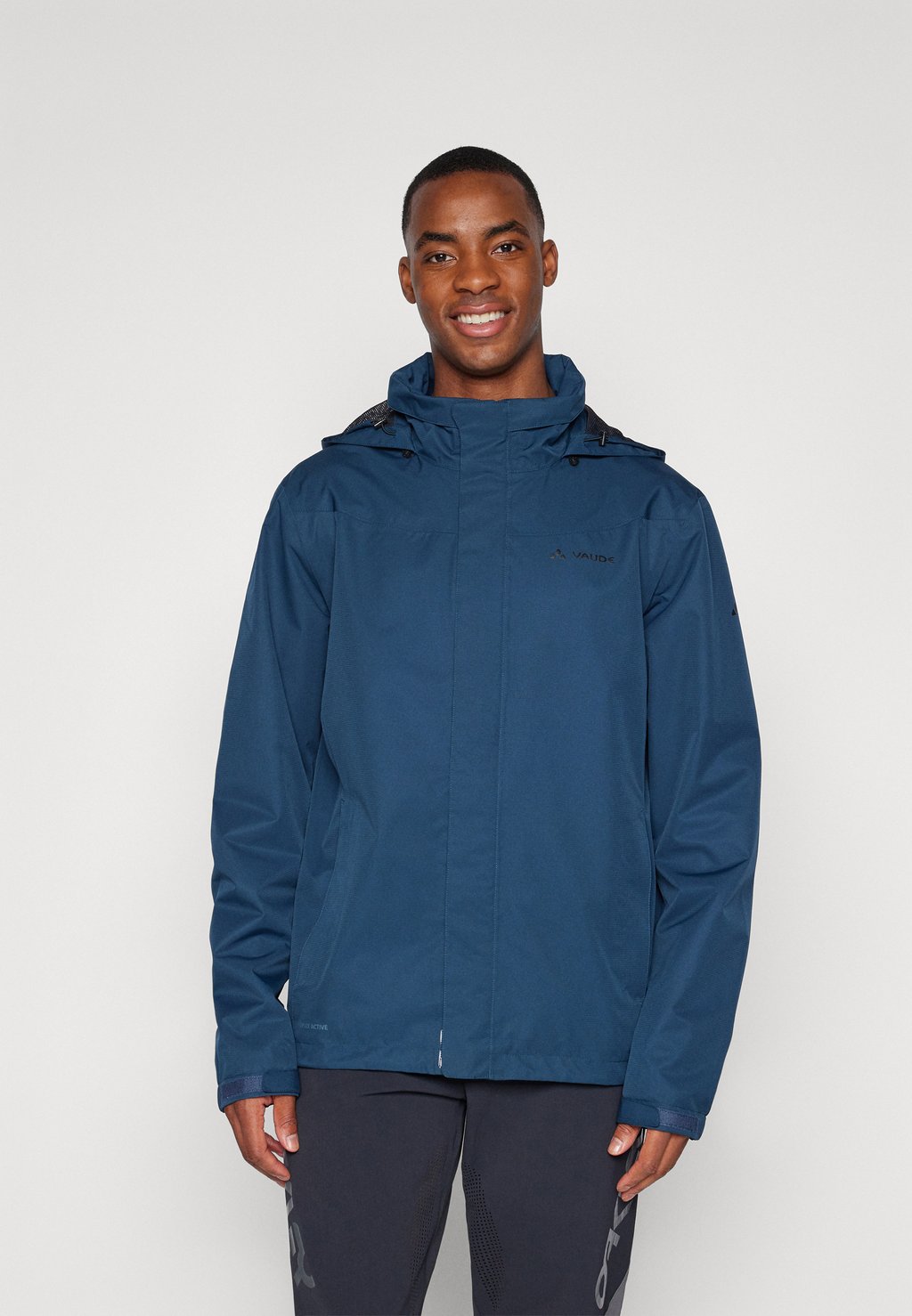 

Водонепроницаемая куртка MENS ESCAPE BIKE LIGHT JACKET Vaude, темно-синий