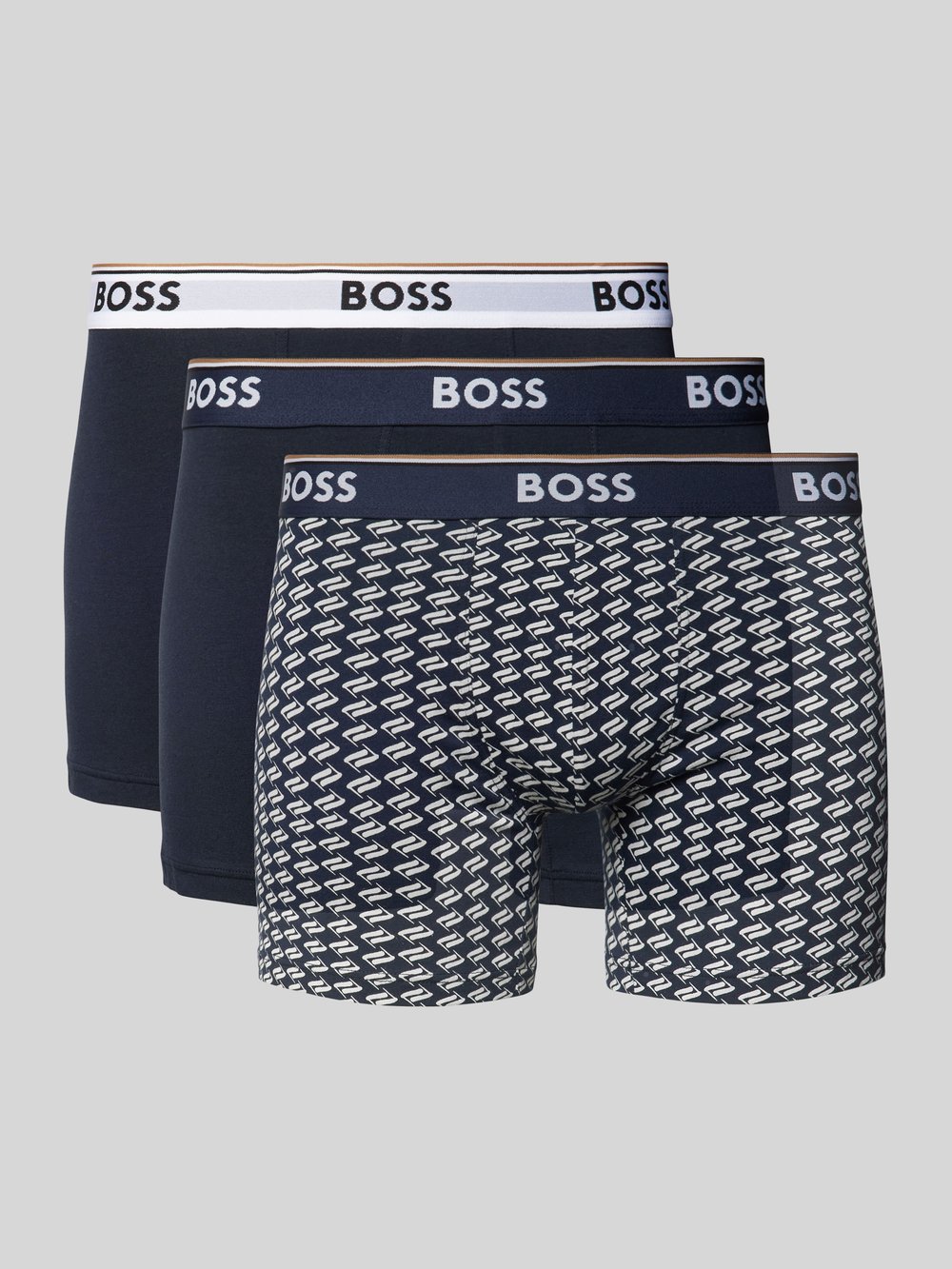 

Боксеры BOSS с эластичным поясом на этикетке в упаковке 3 шт