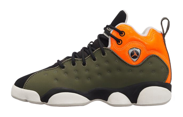 

Баскетбольные кроссовки Jumpman Team II Vintage женские, среднего размера