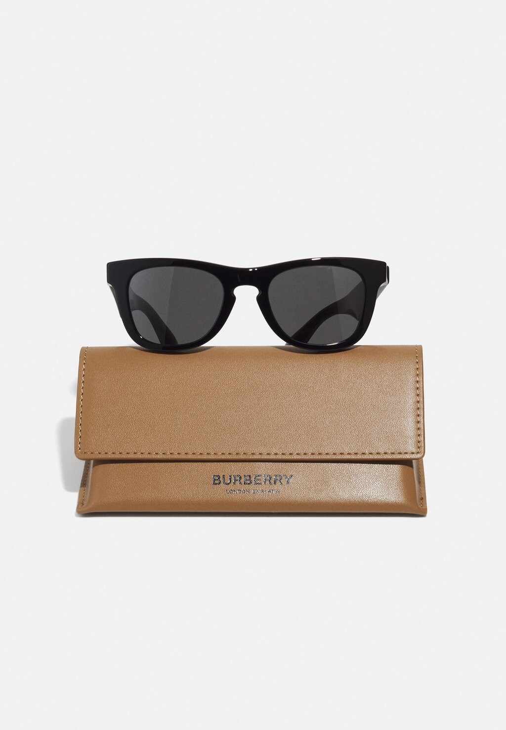 

Солнцезащитные очки Unisex Burberry, черный