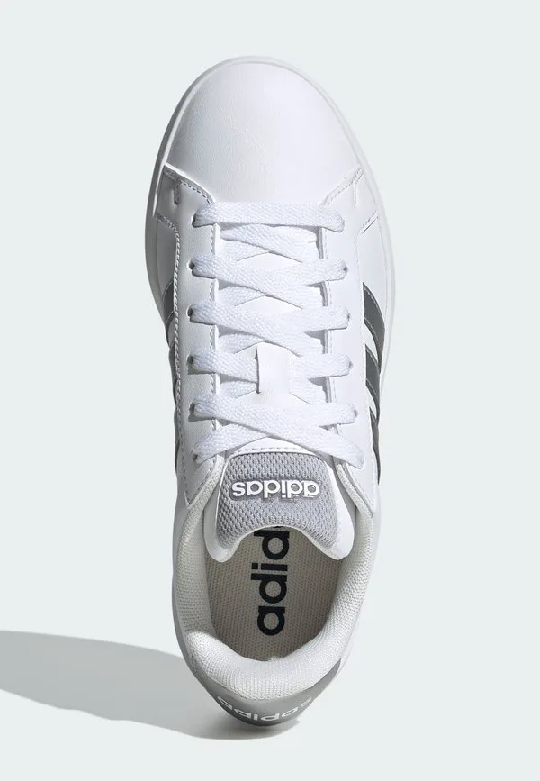 Кроссовки grand court 3.0 Adidas Sportswear, Cloud White Silver Metallic Silver Metallic — фото 3