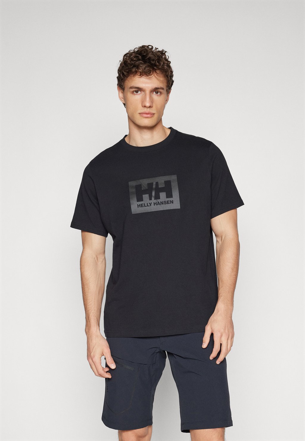 

Футболка с принтом BOX Helly Hansen, черный
