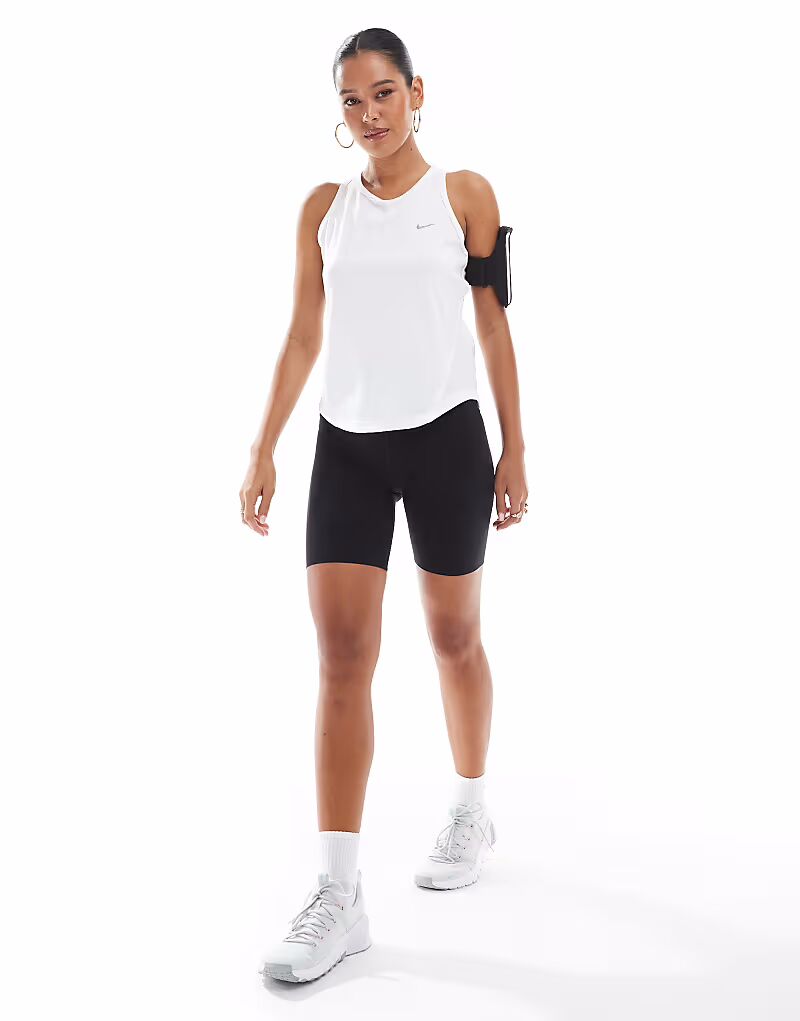 Топ Nike Running Tempo Dri-Fit белого цвета — фото 2