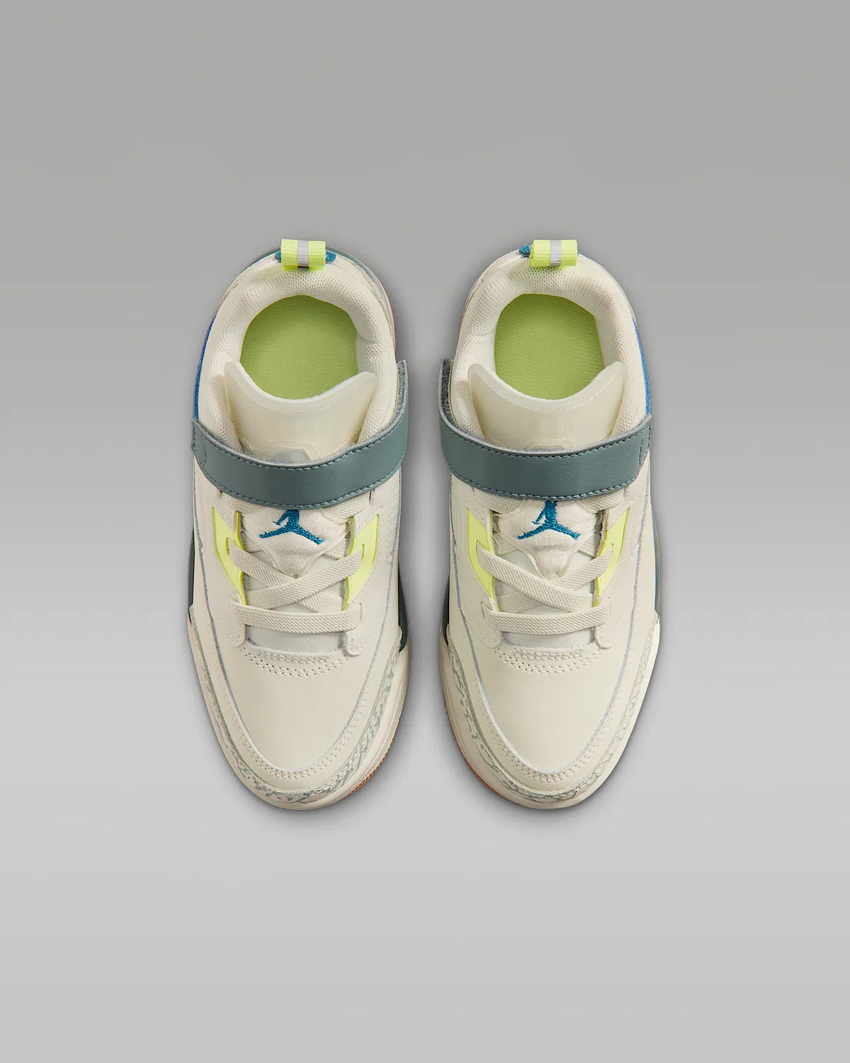 Детские кроссовки Jordan Spizike Low, Sea Glass/Dusty Sage/Light Lemon Twist/Green Abyss — фото 4