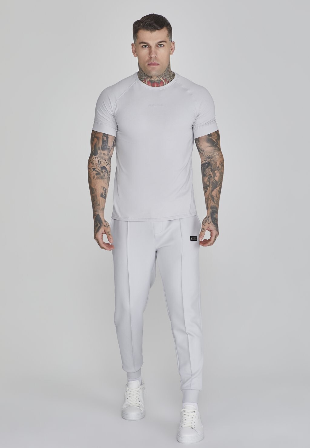 

Базовая футболка Smart SIKSILK, светло-серая