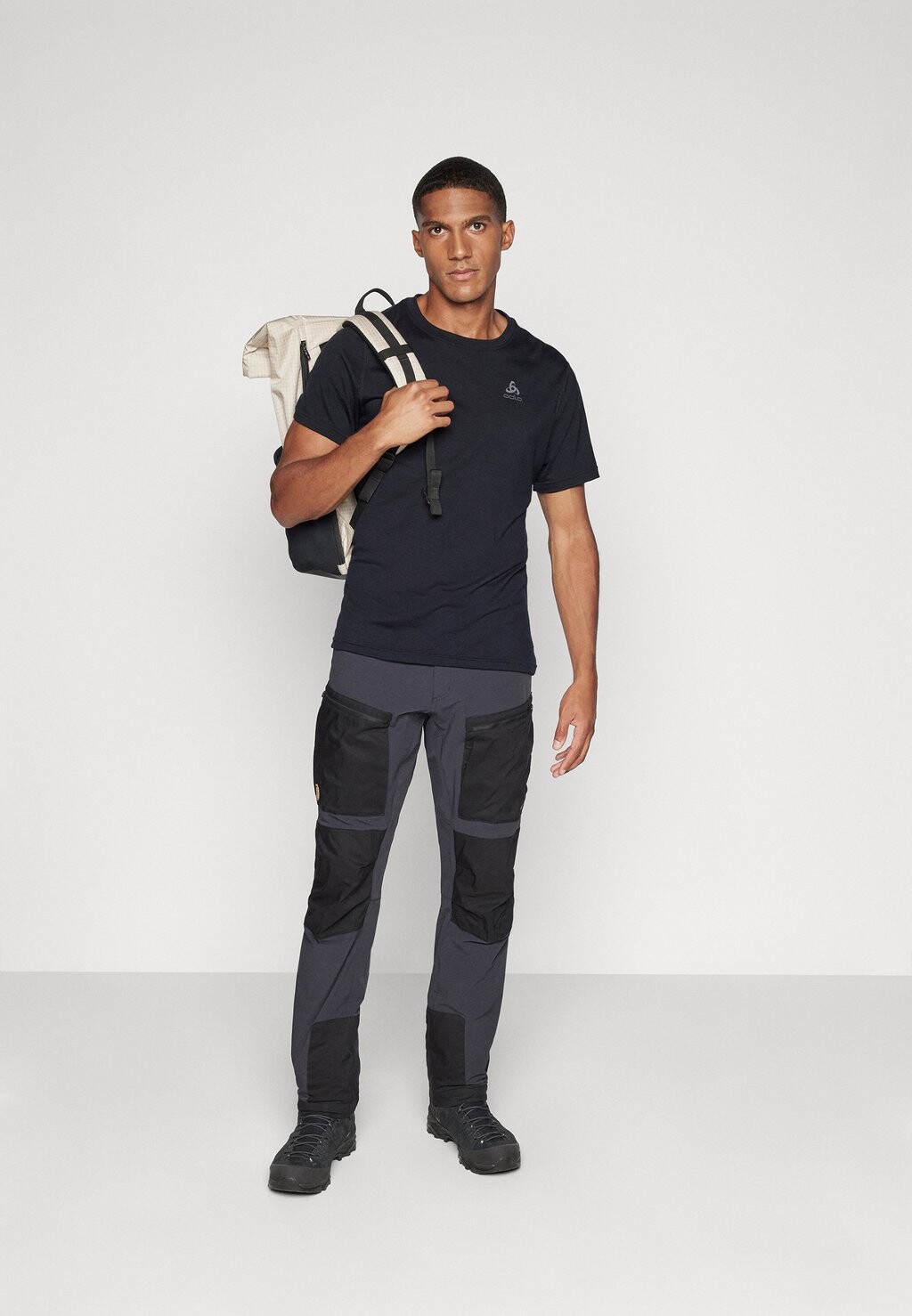 

Брюки для активного отдыха KEB AGILE TROUSERS Fjällräven, черный