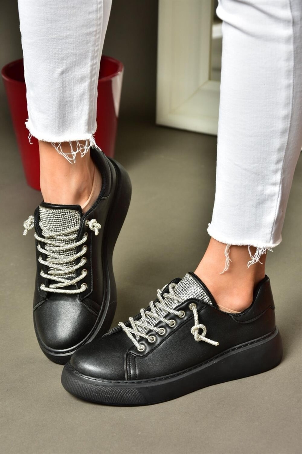 

Женские спортивные кроссовки Black Stone на шнуровке Fox Shoes, черный