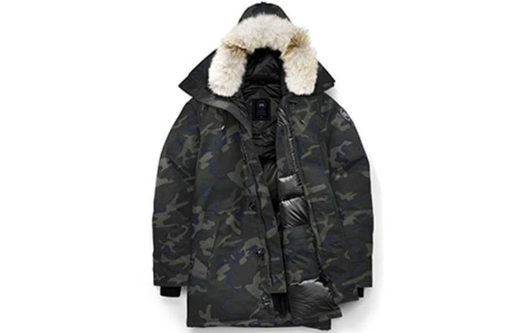Чёрная зимняя пуховая куртка Black Mark с камуфляжным принтом Canada Goose — фото 2