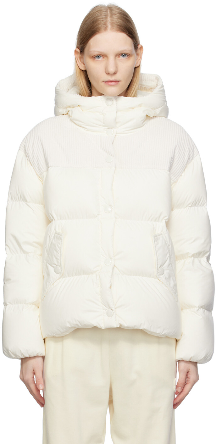 

Белый пуховик Moncler Jaseur