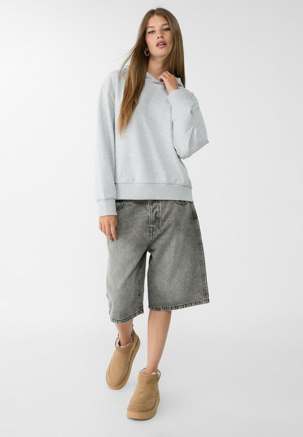 

Толстовка с капюшоном HOODED Stradivarius, серый