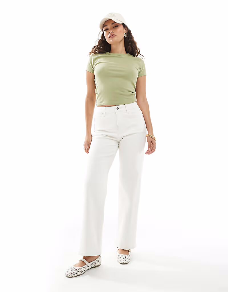 

Miss Selfridge Petite - джинсы прямого кроя с карманами в форме сердечек