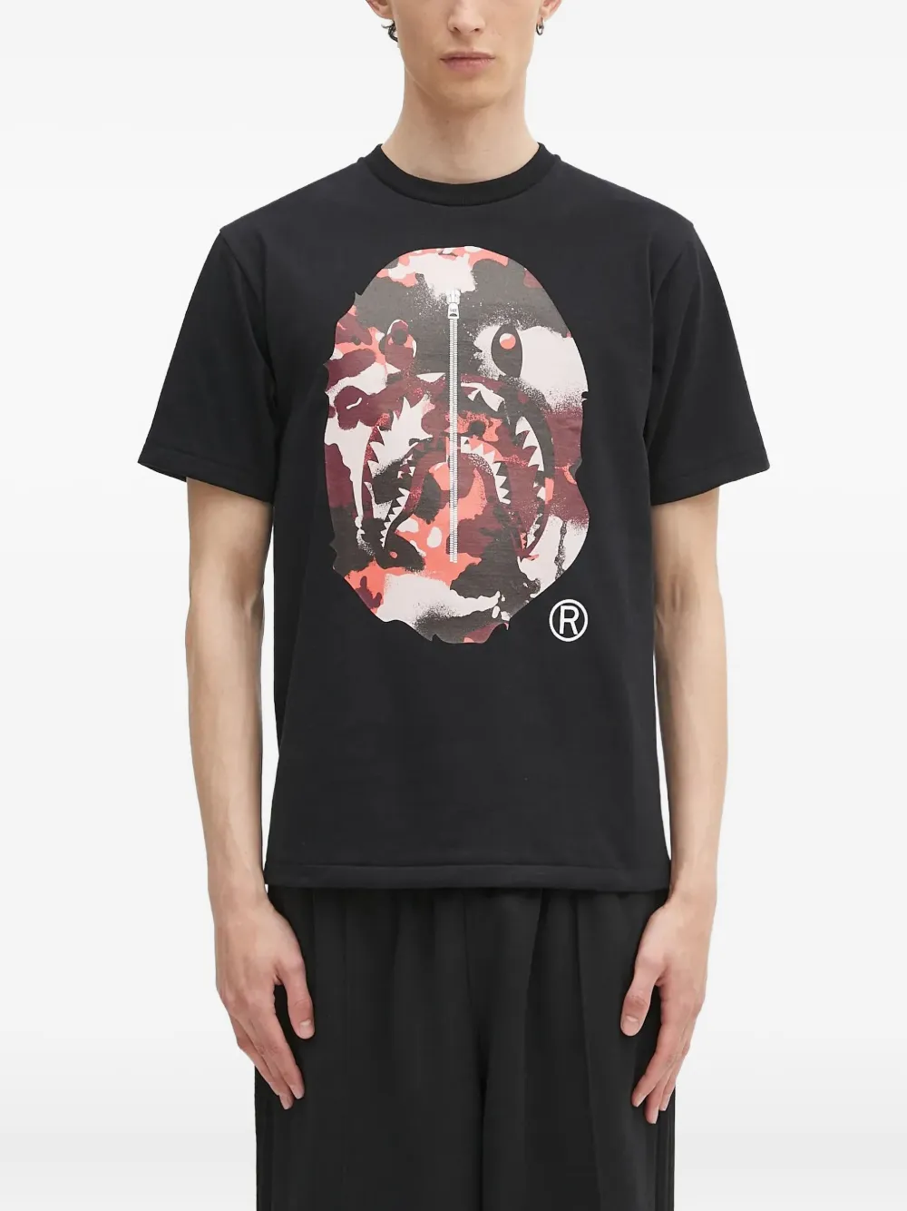 

Футболка с принтом A BATHING APE, черный