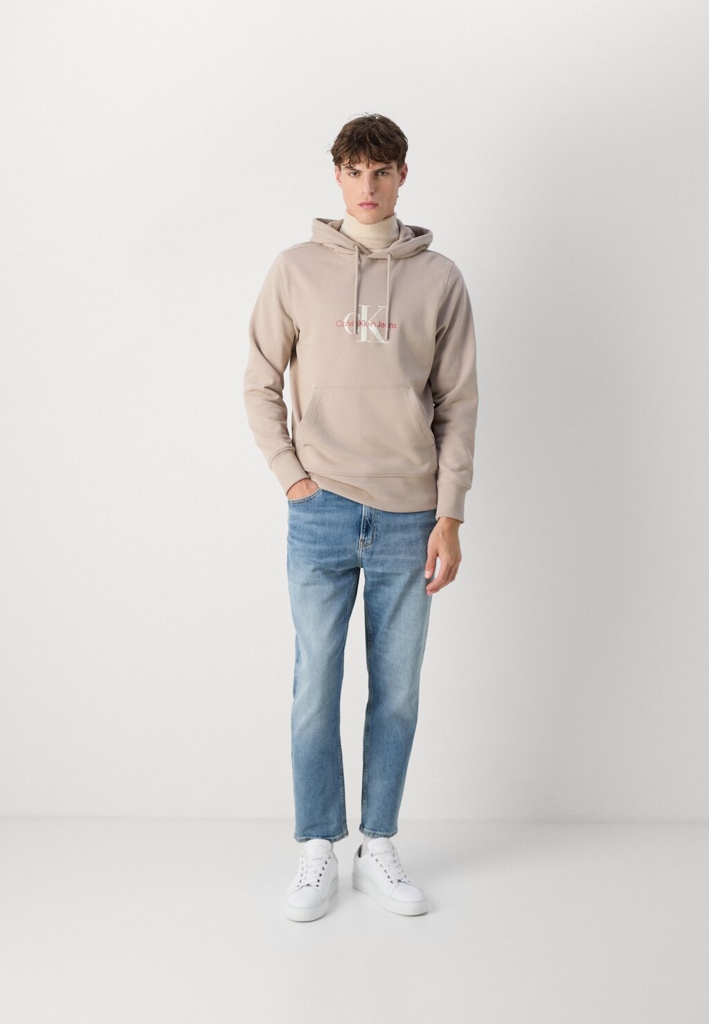 

Зауженные джинсы DAD Calvin Klein, светло-голубой