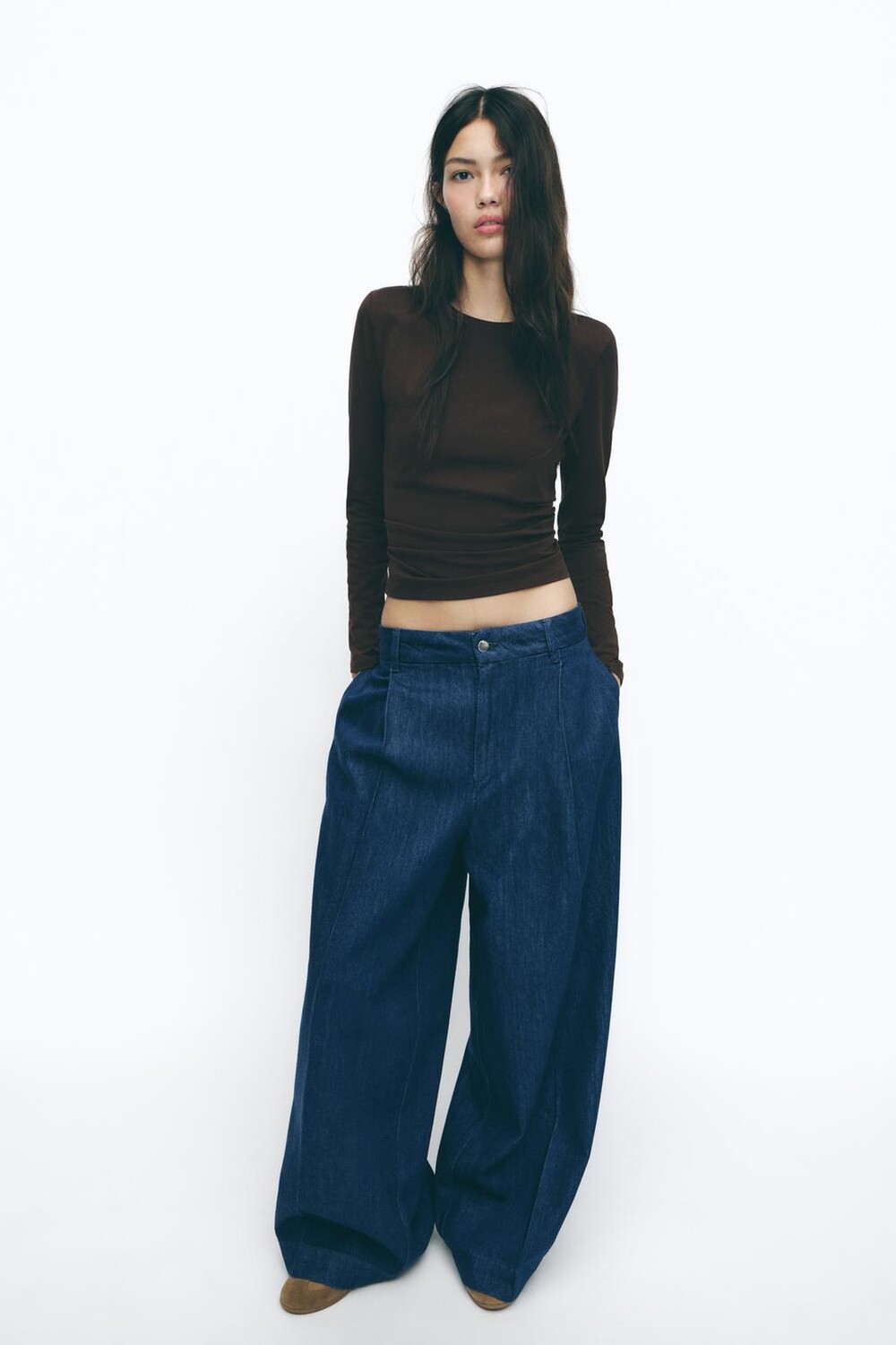 

Футболка с длинным рукавом ZARA, цвет Chocolate