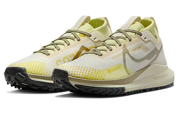Кроссовки (WMNS) Nike Pegasus Trail 4 GORE-TEX Waterproof Trail Running Shoes 'Pale Ivory Neutral Olive', цвет pale ivory/luminous green/high voltage/neutral olive — фото 3