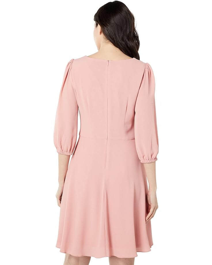 

Платье London Times Elbow Sleeve Pleat Neck Fit-and-Flare, розовый