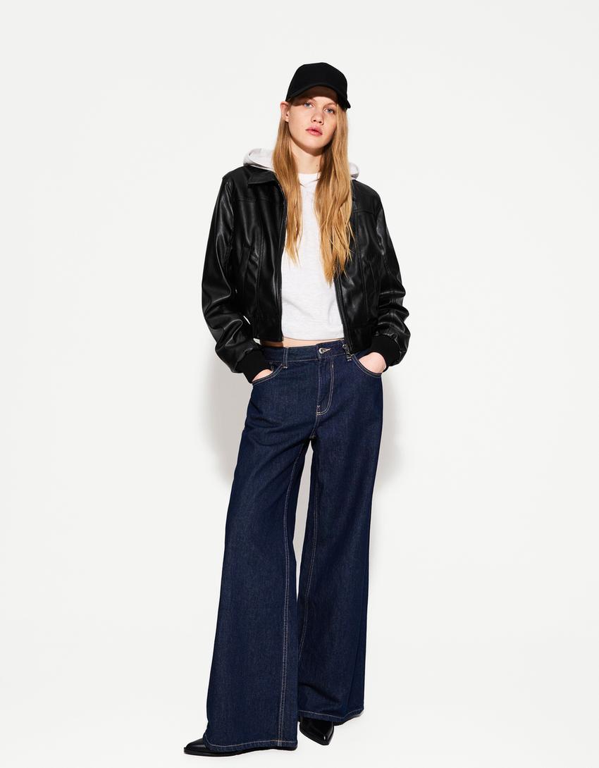 

Куртка из искусственной кожи в рубчик Bershka, черный