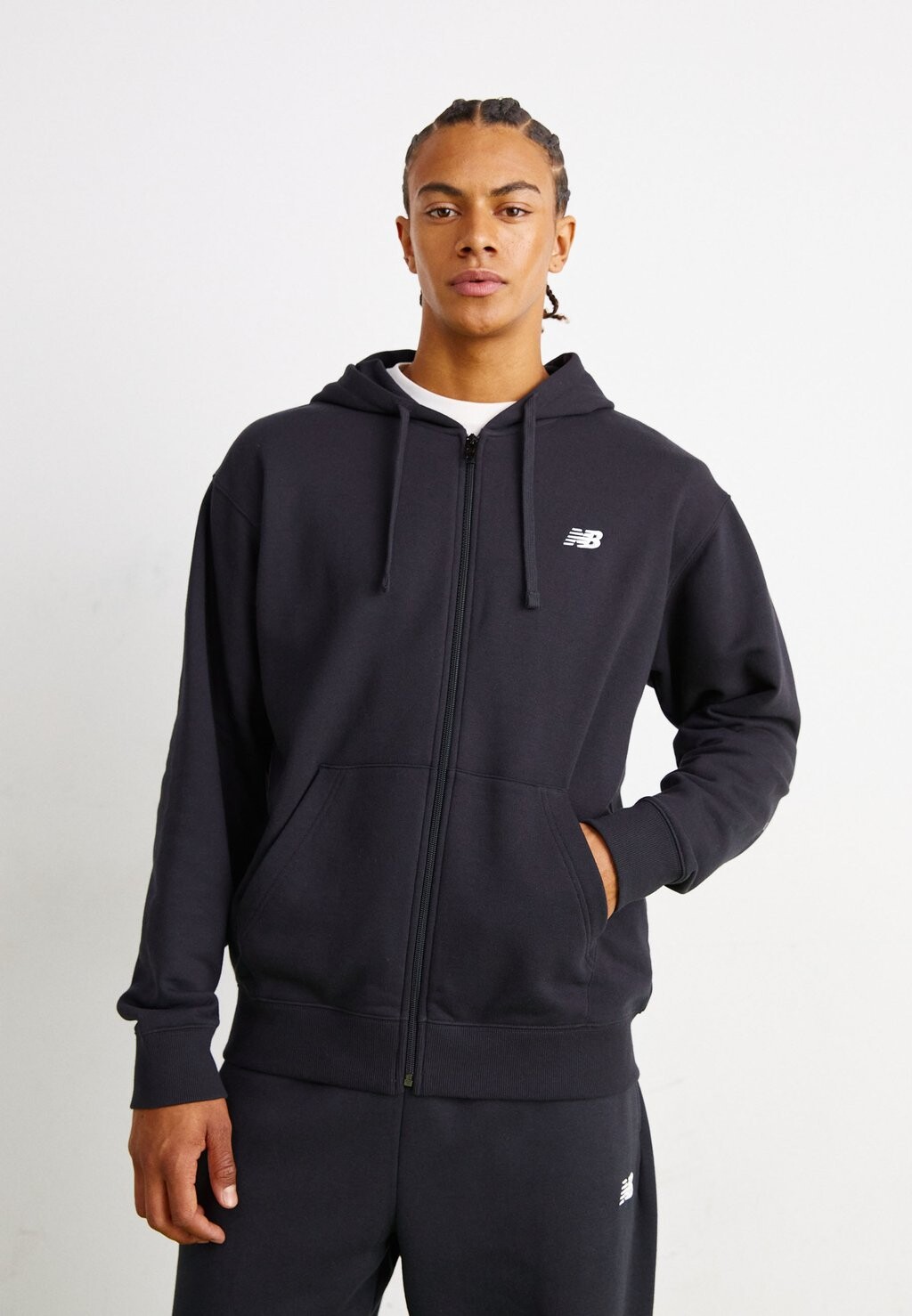 

Толстовка на молнии Sport Essentials Small Logo Full Zip Hoodie New Balance, черный