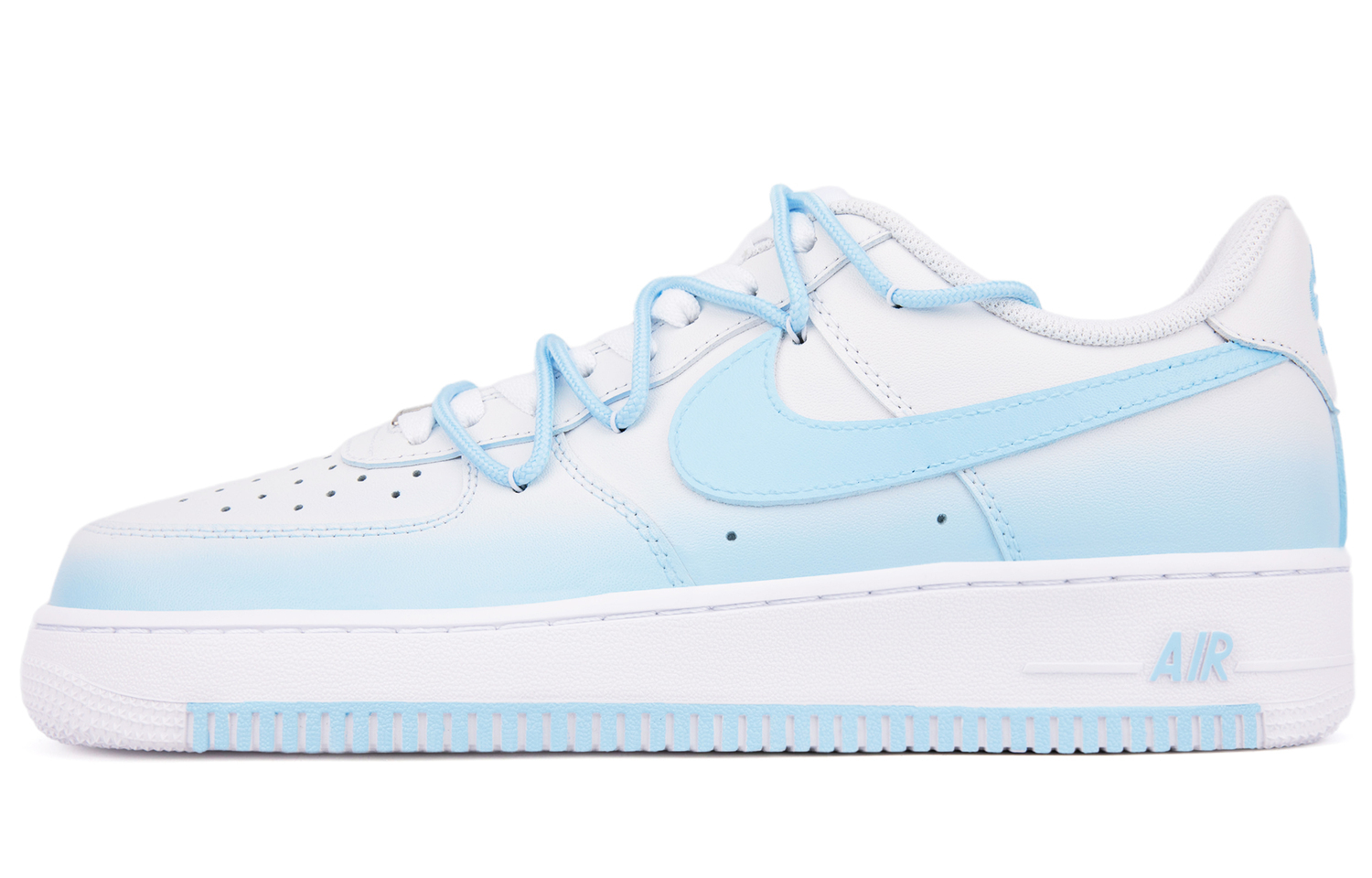 

Nike Air Force 1 устойчивые к скольжению, износостойкие, легкие низкие скейтерские кроссовки мужские бело-голубые, цвет White Blue
