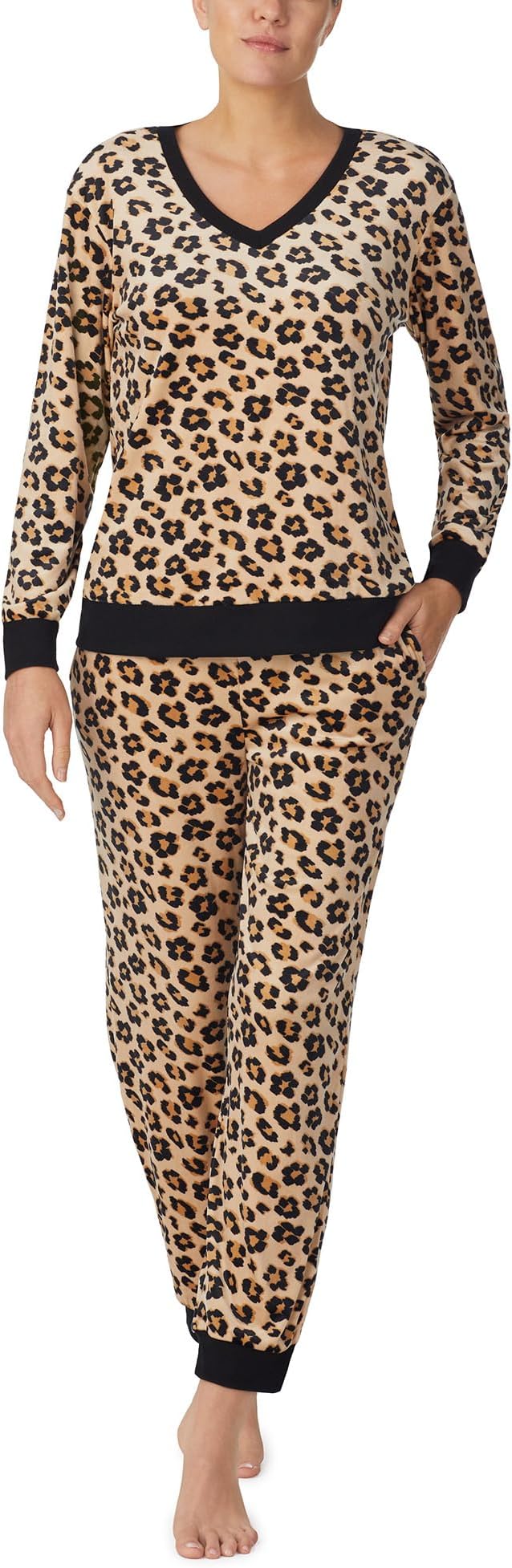 

Пижамный комплект Kate Spade New York Stretch Velour Long Sleeve Joggers Set, цвет Leopard Floral