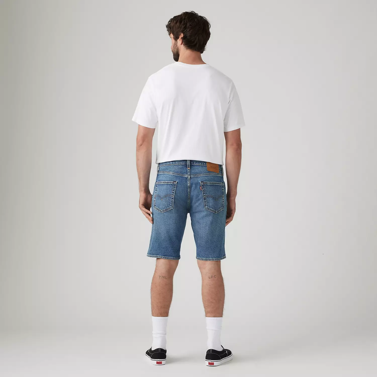 405 Стандартные мужские шорты 10" Levi's, цвет Comeback Tour - Medium Wash — фото 3
