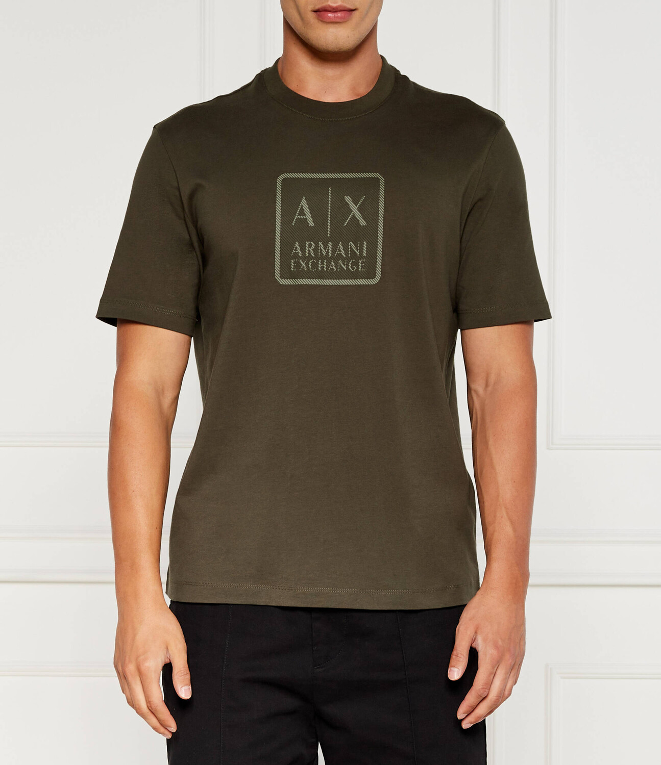 

Футболка Armani Exchange Regular Fit, цвет cachi