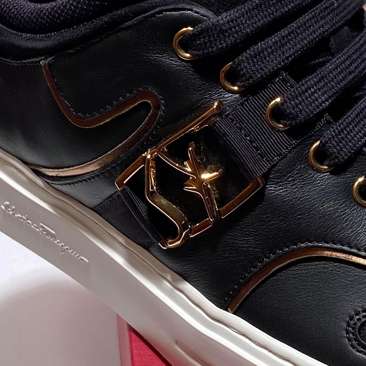 Мужские низкие кроссовки Ferragamo New Noris из черной кожи (Salvatore) — фото 2