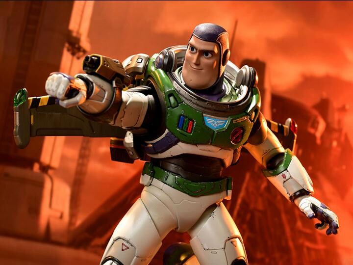 

Фигурка Lightyear MMS635 Buzz Lightyear (Space Ranger Alpha) Deluxe 1/6th Scale Collectible Figure Hot Toys