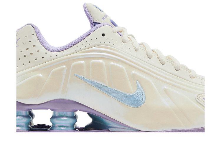 Кроссовки Nike Shox R4 GS 'Soft Pearl Celestine Blue', кремовый — фото 3