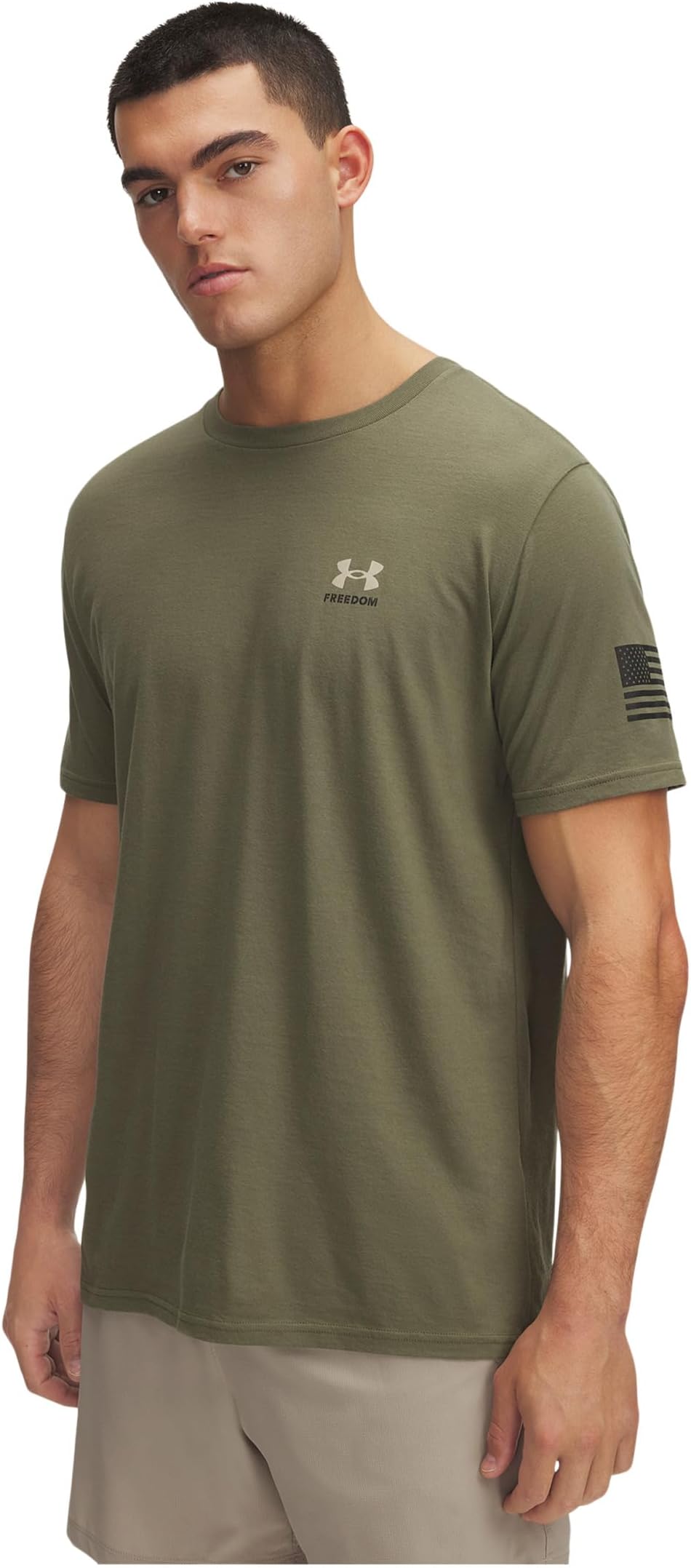 

Футболка Under Armour Freedom Flag Short Sleeve T-Shirt, цвет Marine OD Green/Desert Sand