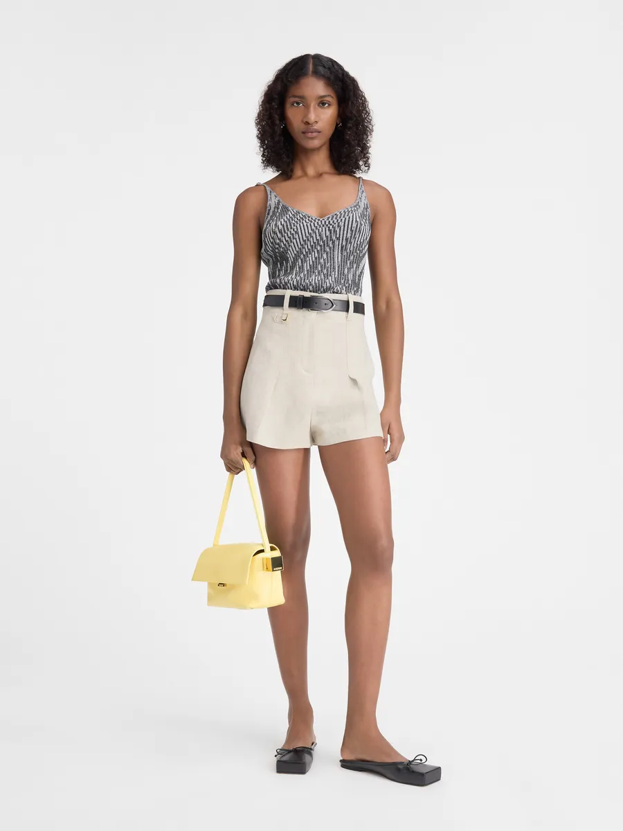 

Плиссированные мини-шорты Бари Jacquemus, светло-бежевый