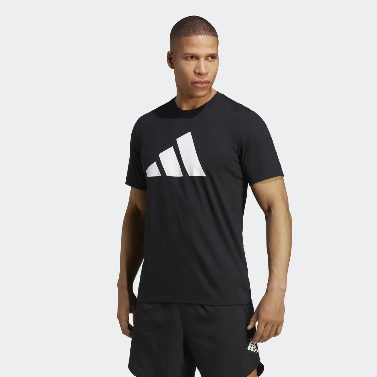 

Футболка adidas Performance "TRAIN ESSENTIALS FEELREADY LOGO TRAINING", белый