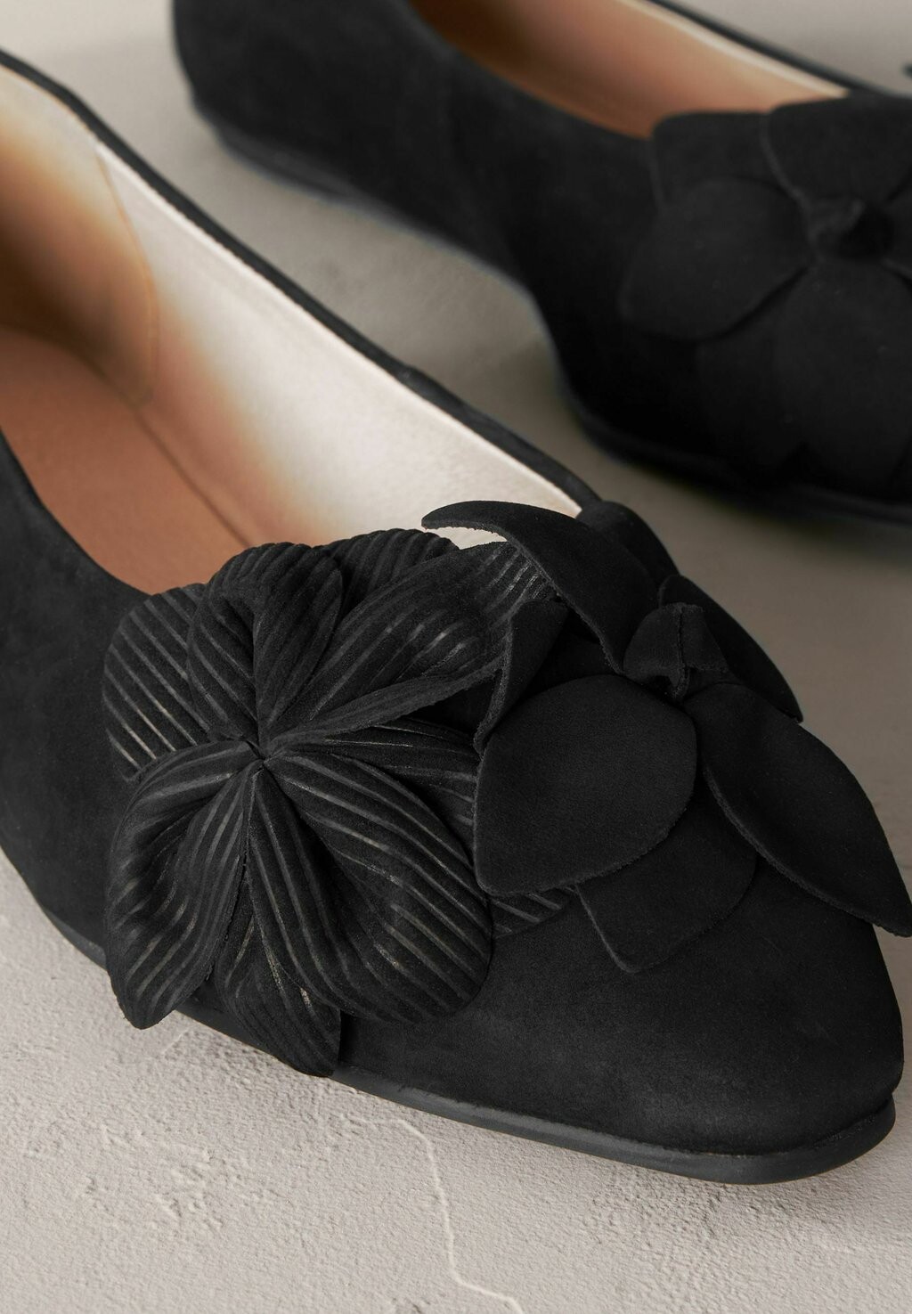 

Балетки Signature Corsage Regular Fit Next, черный