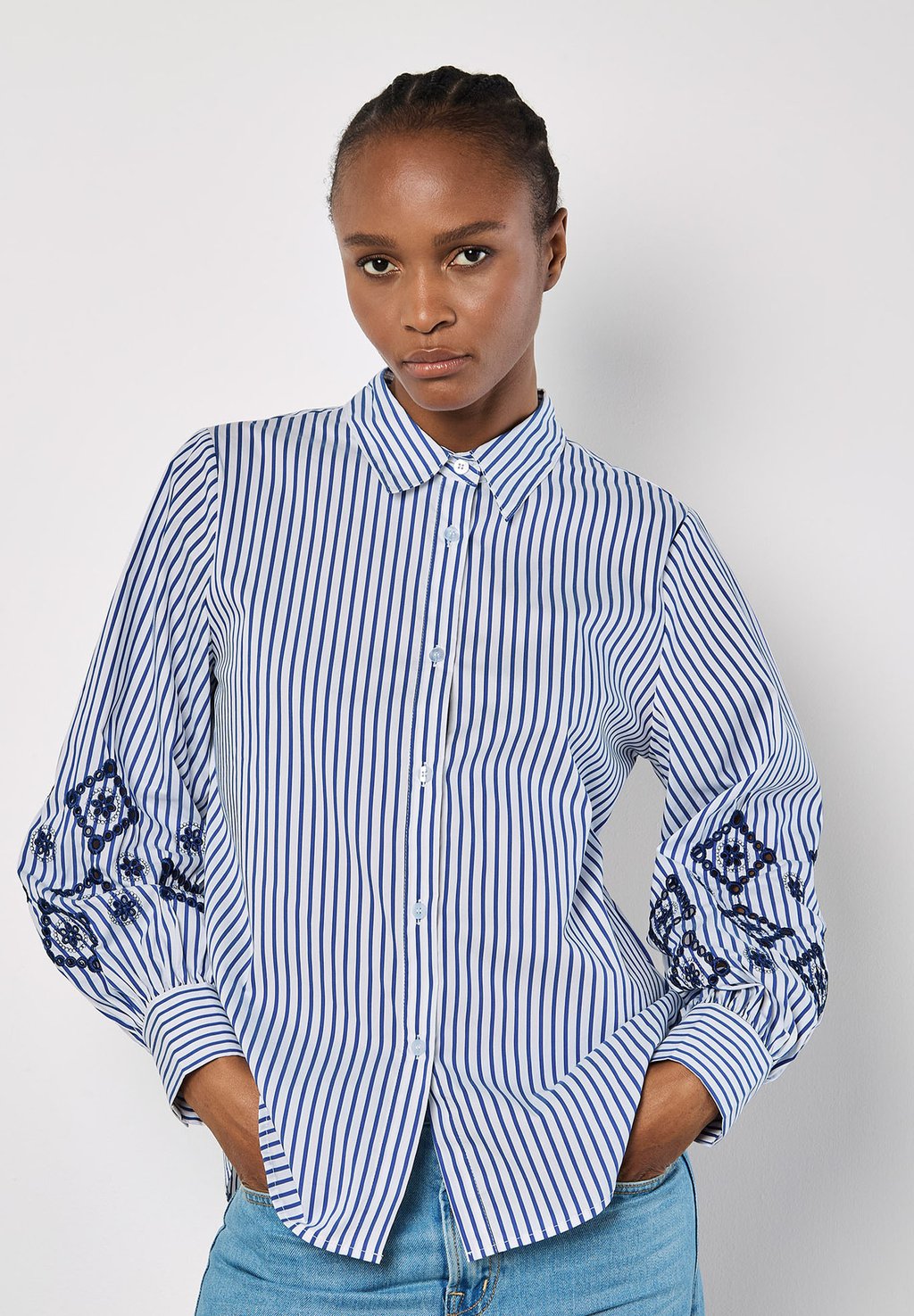 

Блузка на пуговицах EMBROIDERED SLEEVES STRIPE Apricot, синий