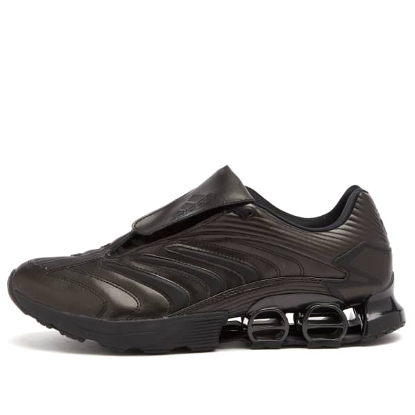

Кроссовки Predator Megaride Adidas, черный