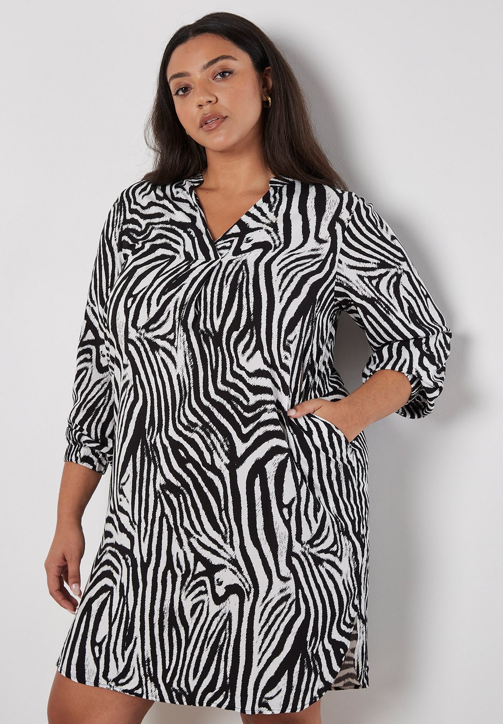 

Повседневное платье ZEBRA KAFTAN Apricot, черный