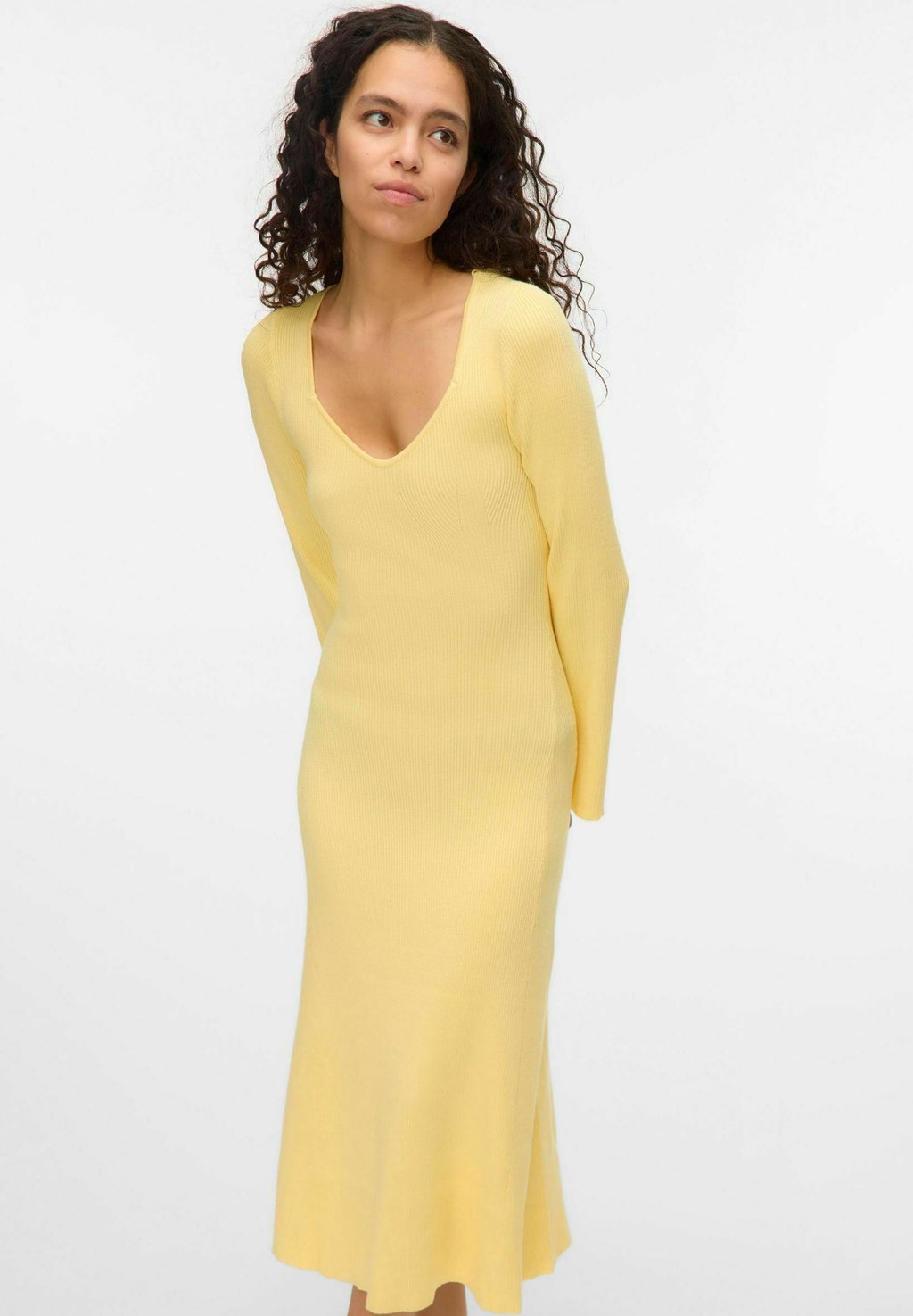 

Платье-джемпер Vero Moda, светло-желтый