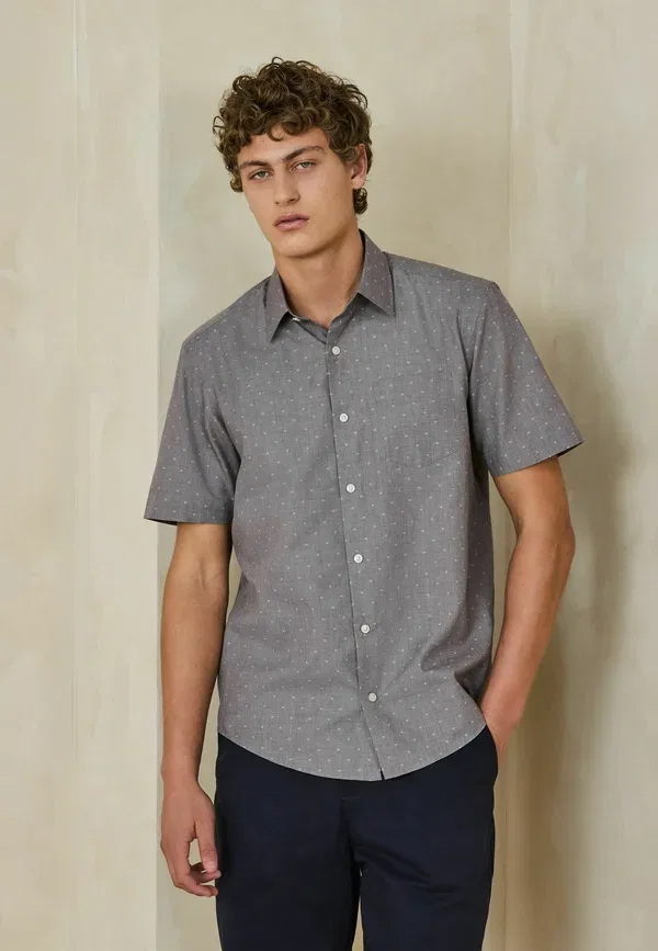 Рубашка Next, Regular fit smart clipped print short sleeve shirt, нейтральный коричневый — фото 3