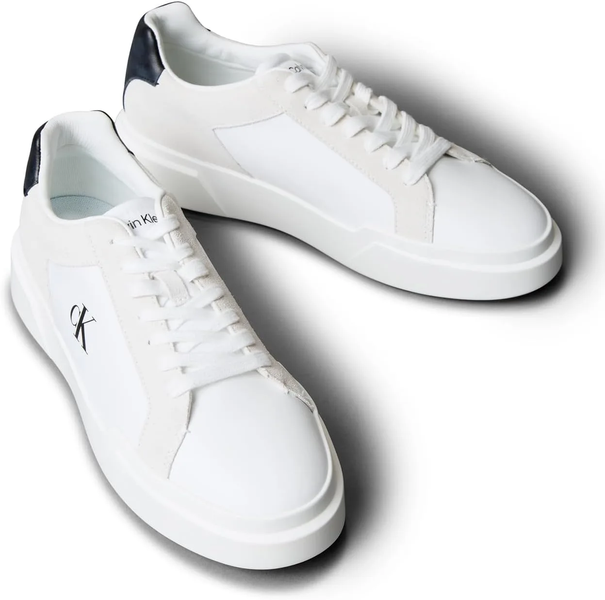 Мужские низкие кеды Calvin Klein Chunky Cupsole Laceup LTH Mix Ym0ym01348, белый/черный — фото 4