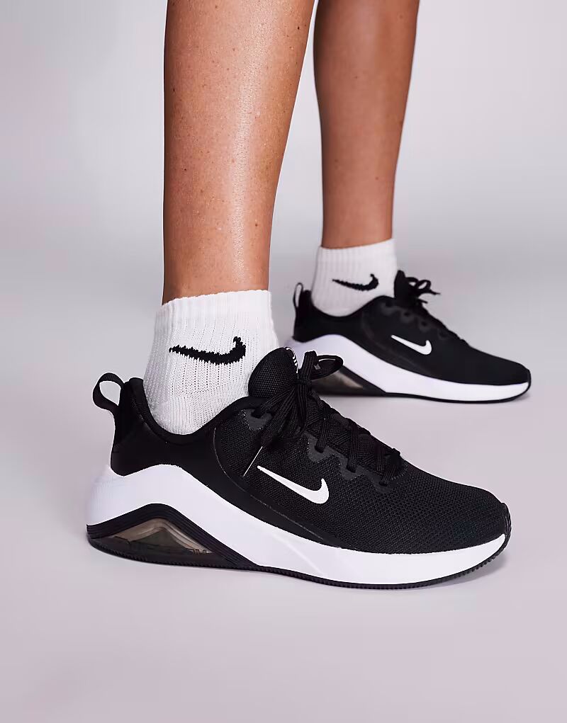 Кроссовки Nike Training Zoom Bella 7 черного и белого цвета