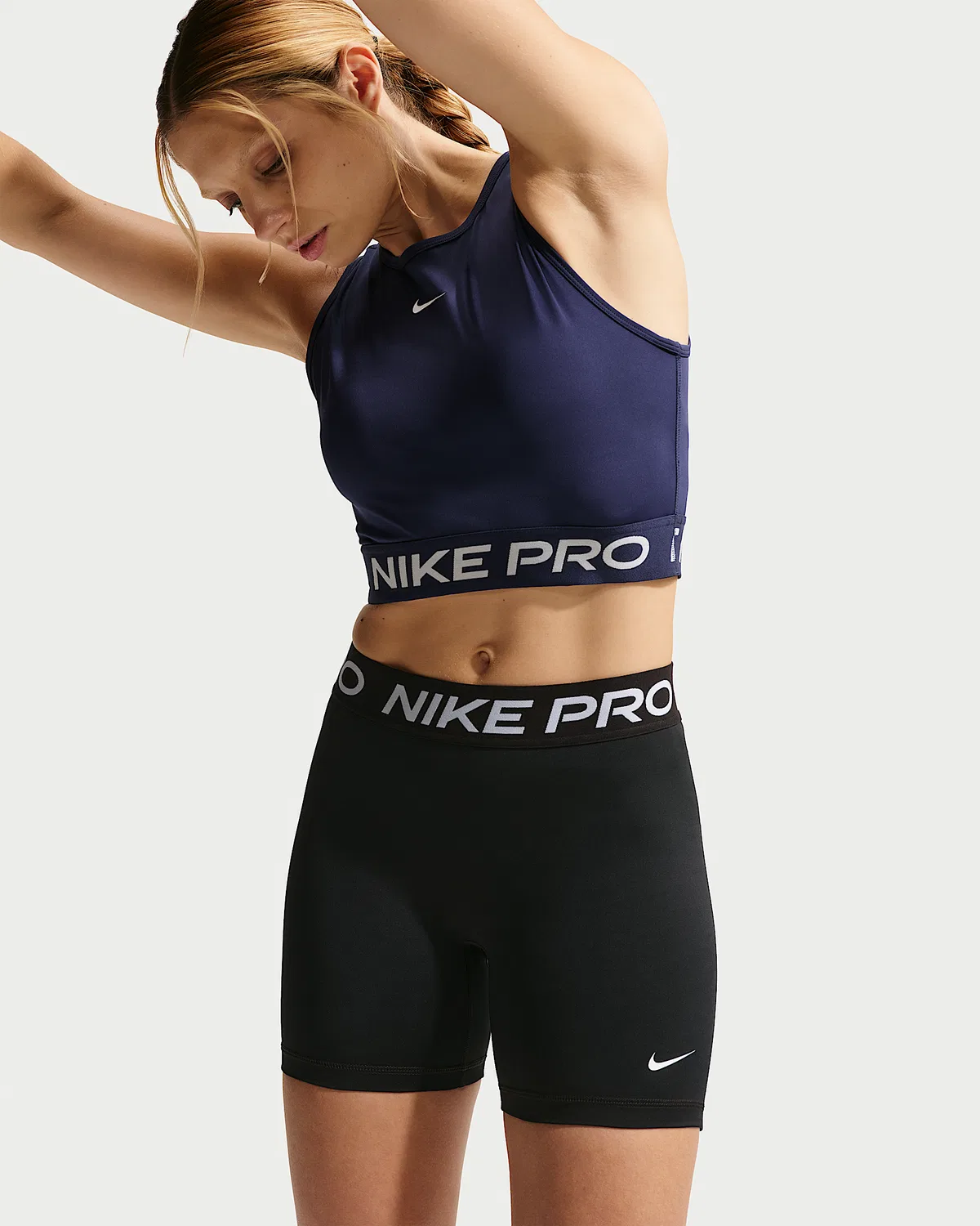 Женские шорты Nike Pro 365 с завышенной талией, 5", Black/White — фото 2