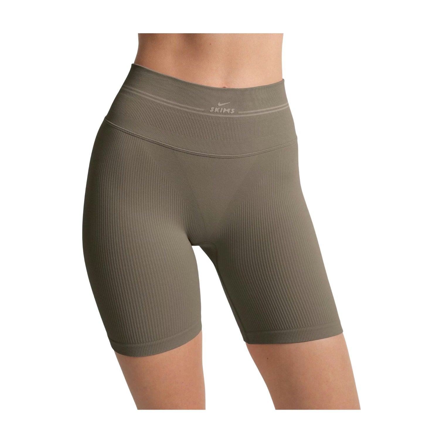 (WMNS) Nike x SKIMS Трикотажные бесшовные велосипедные шорты 5 дюймов, цвет «Пыльный дубовый мох» — фото 2