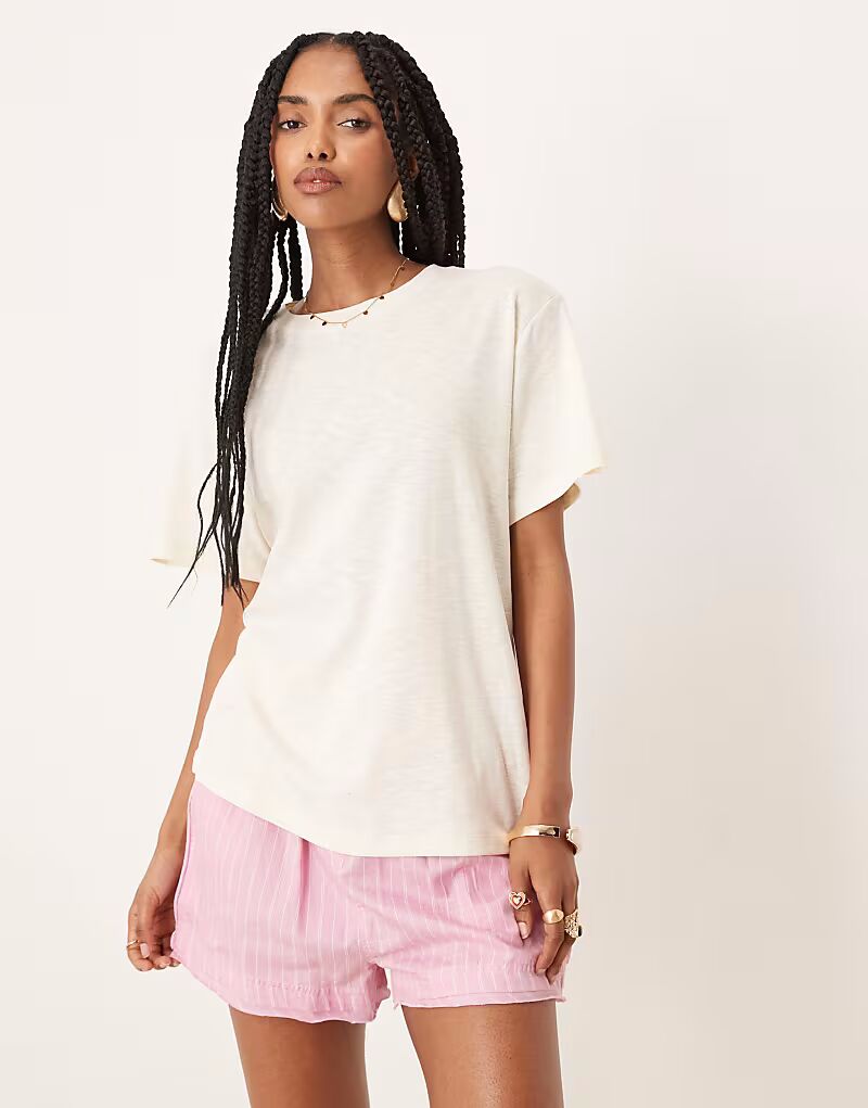 

Футболка ASOS DESIGN slubby regular fit белого цвета