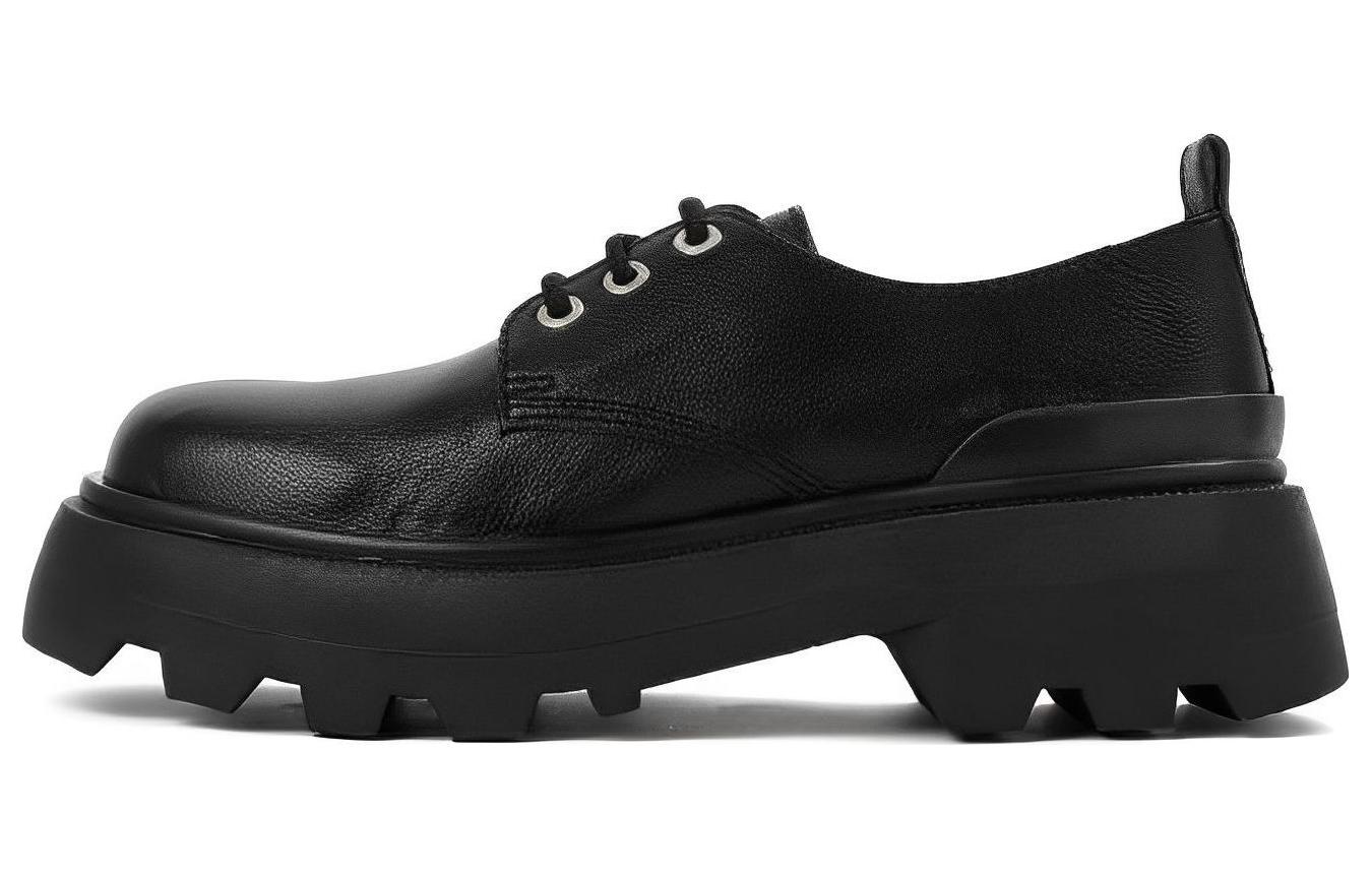 

AMI Paris кожаные лоферы на шнуровке AMIPARIS, черный