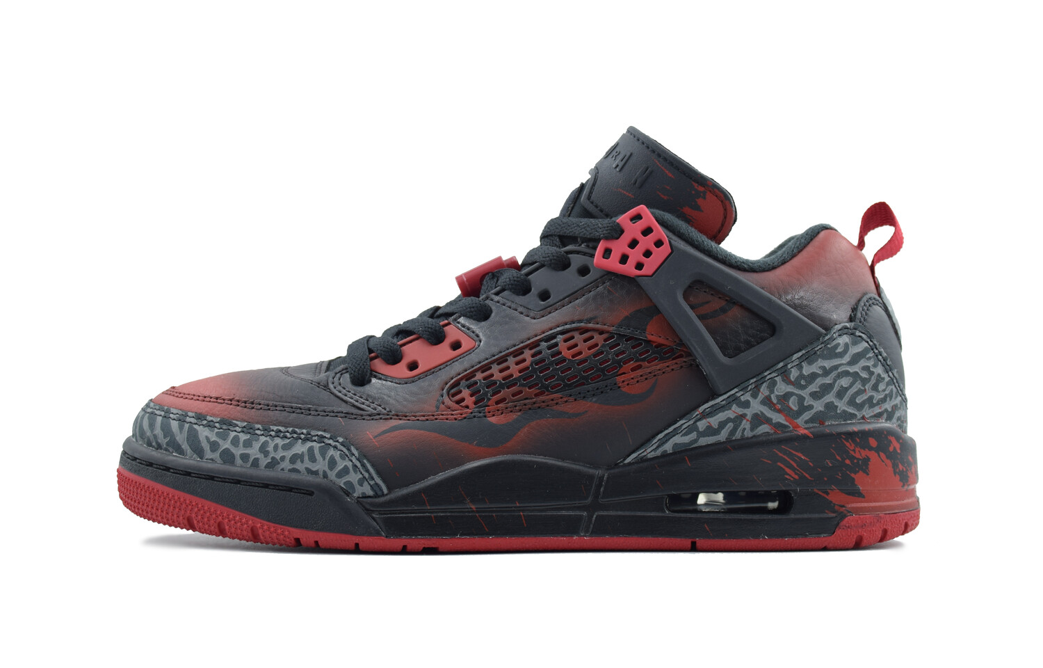 

Баскетбольные кроссовки Spizike Vintage Men Low-Top Black/Red Jordan