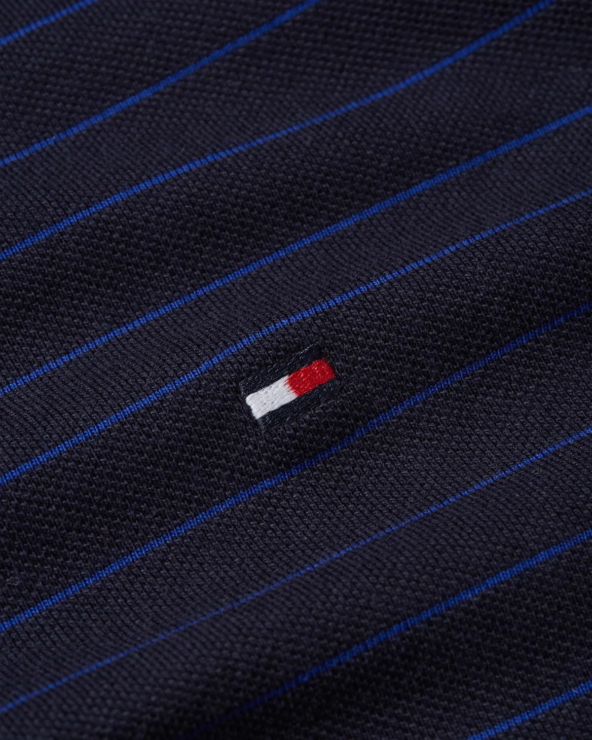 Мужские поло Tommy Hilfiger с коротким рукавом, повседневного кроя, с полосатым рисунком, Desert Sky / Wedge Blue — фото 2