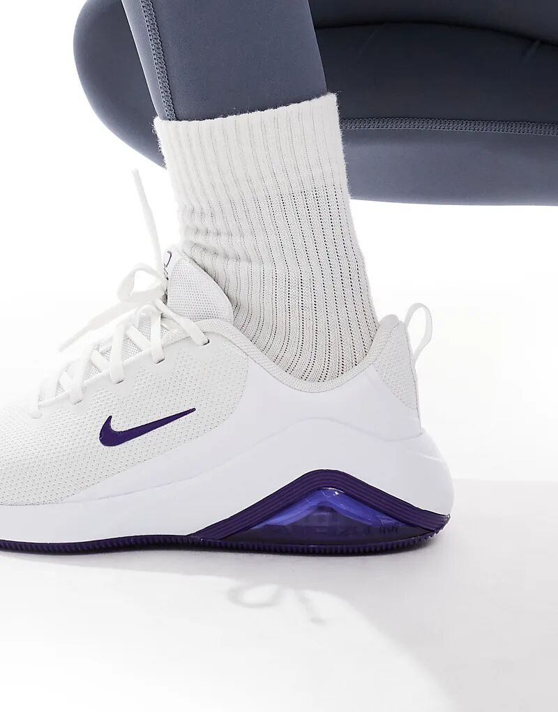 Кроссовки Nike Training Zoom Bella 7 белого и фиолетового цветов — фото 4