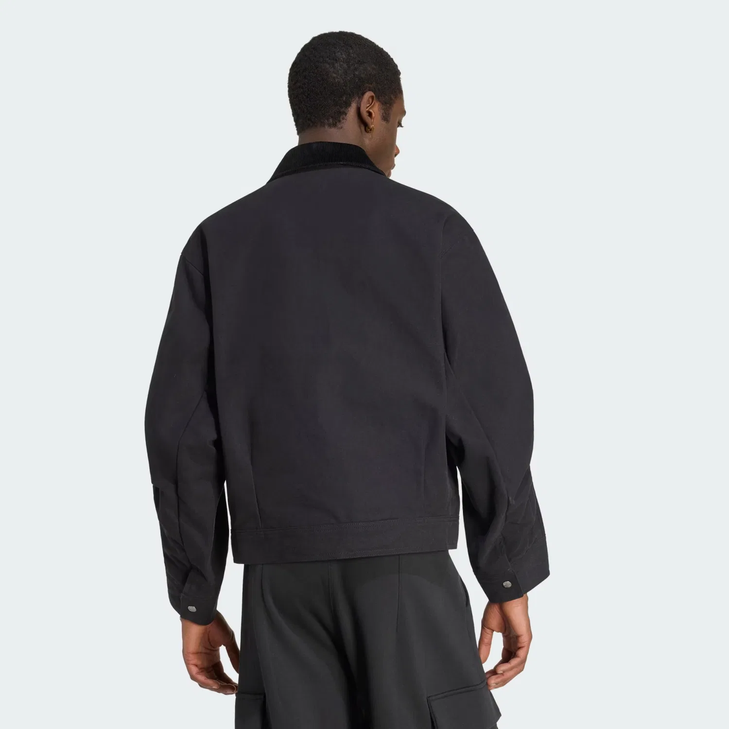 Куртка Adidas Originals Between-Season Jacket Premium Essentials черного цвета — фото 3