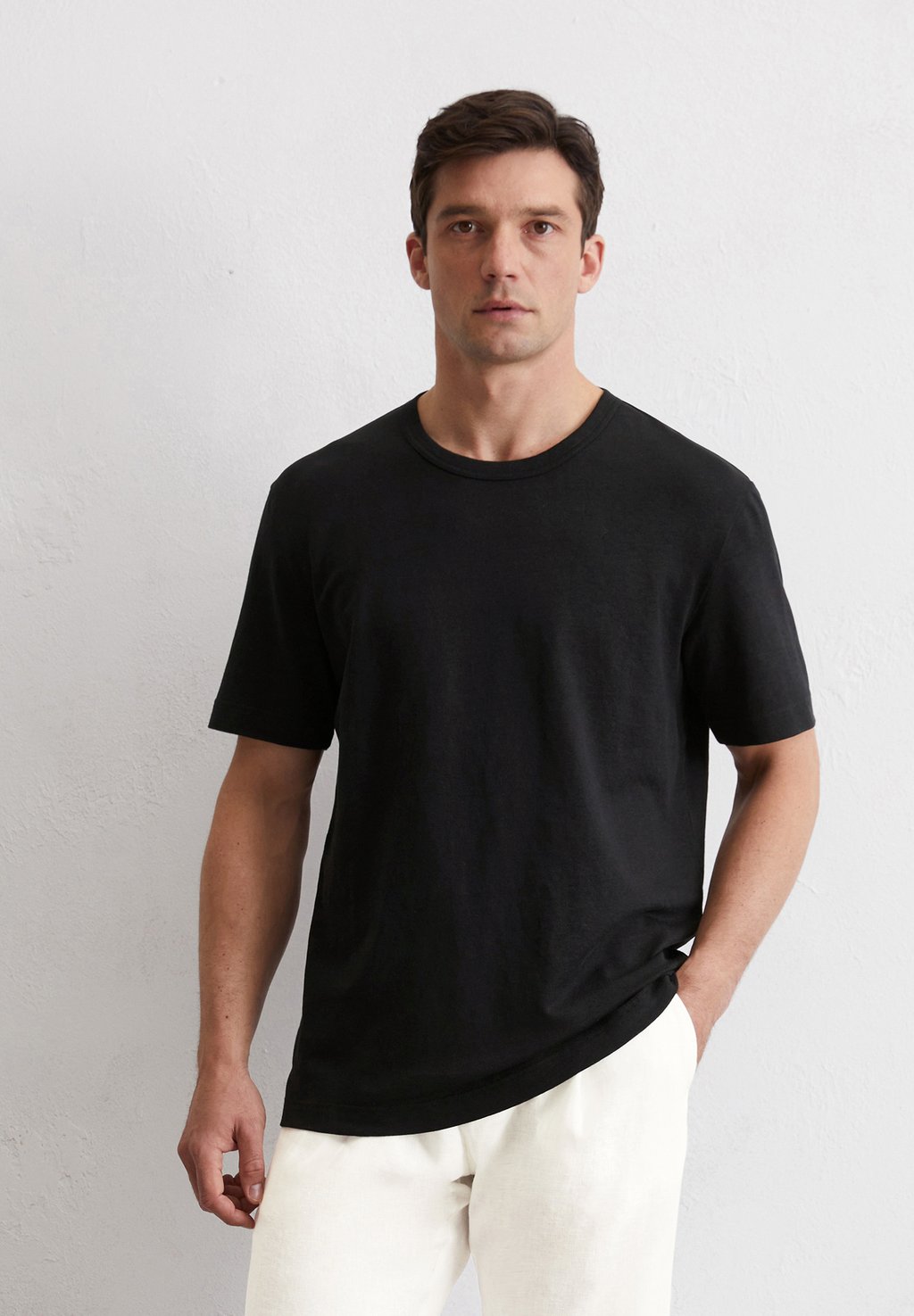 

Базовая футболка REGULAR Marc O'Polo, черный